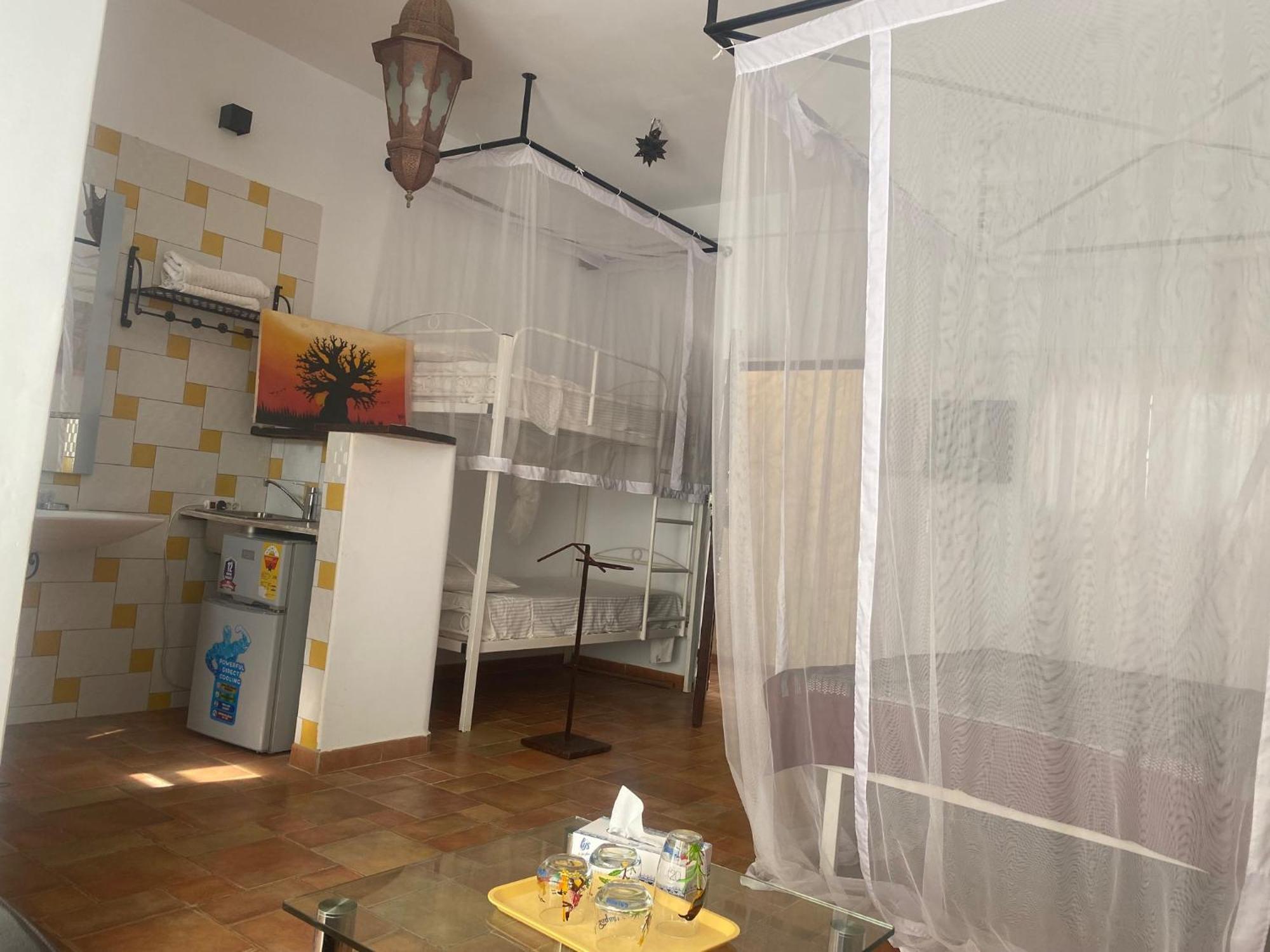 Hotel Le Clos Des Papillons Saly Portudal Ngoại thất bức ảnh
